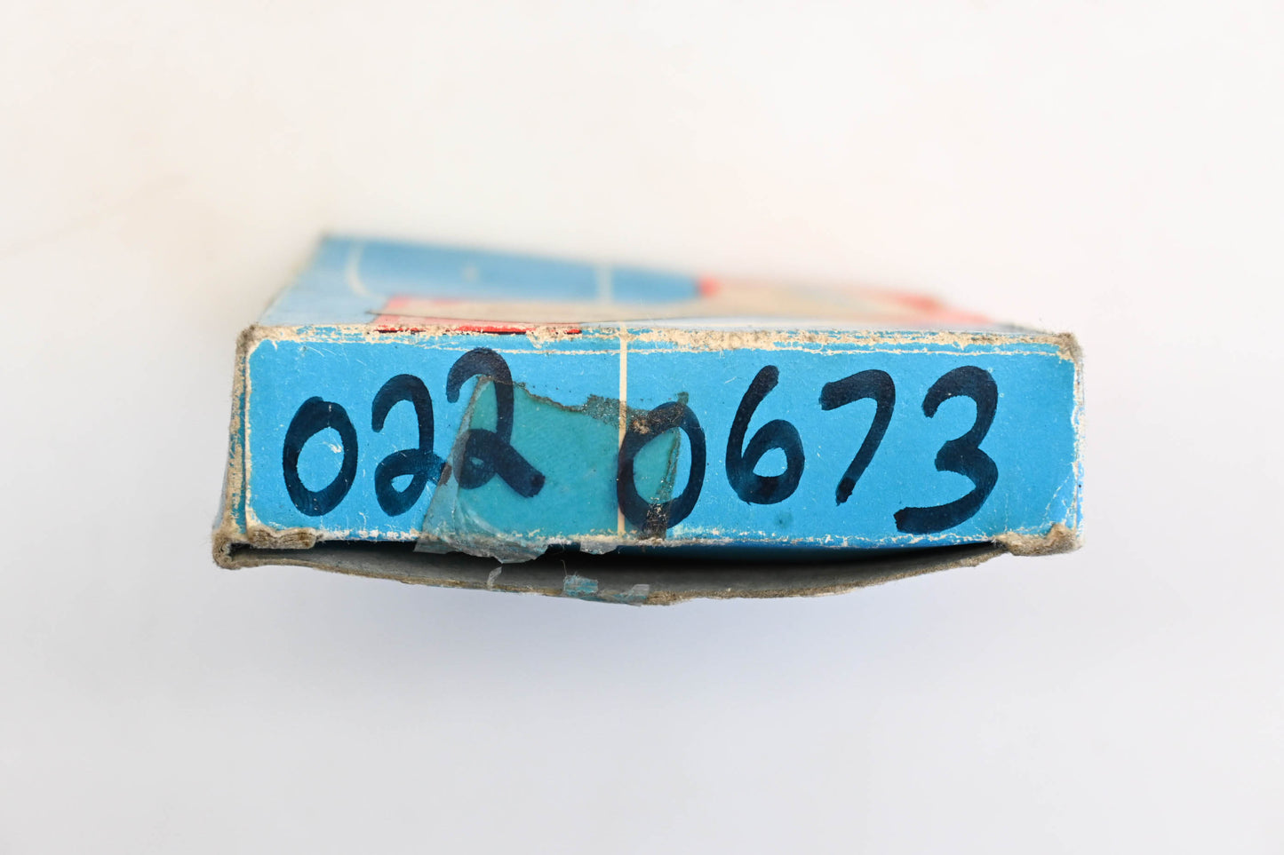 Elco 022-0673, 130 050 00 24 Mercedes Benz Intake Valve Guides Qty 6 NOS