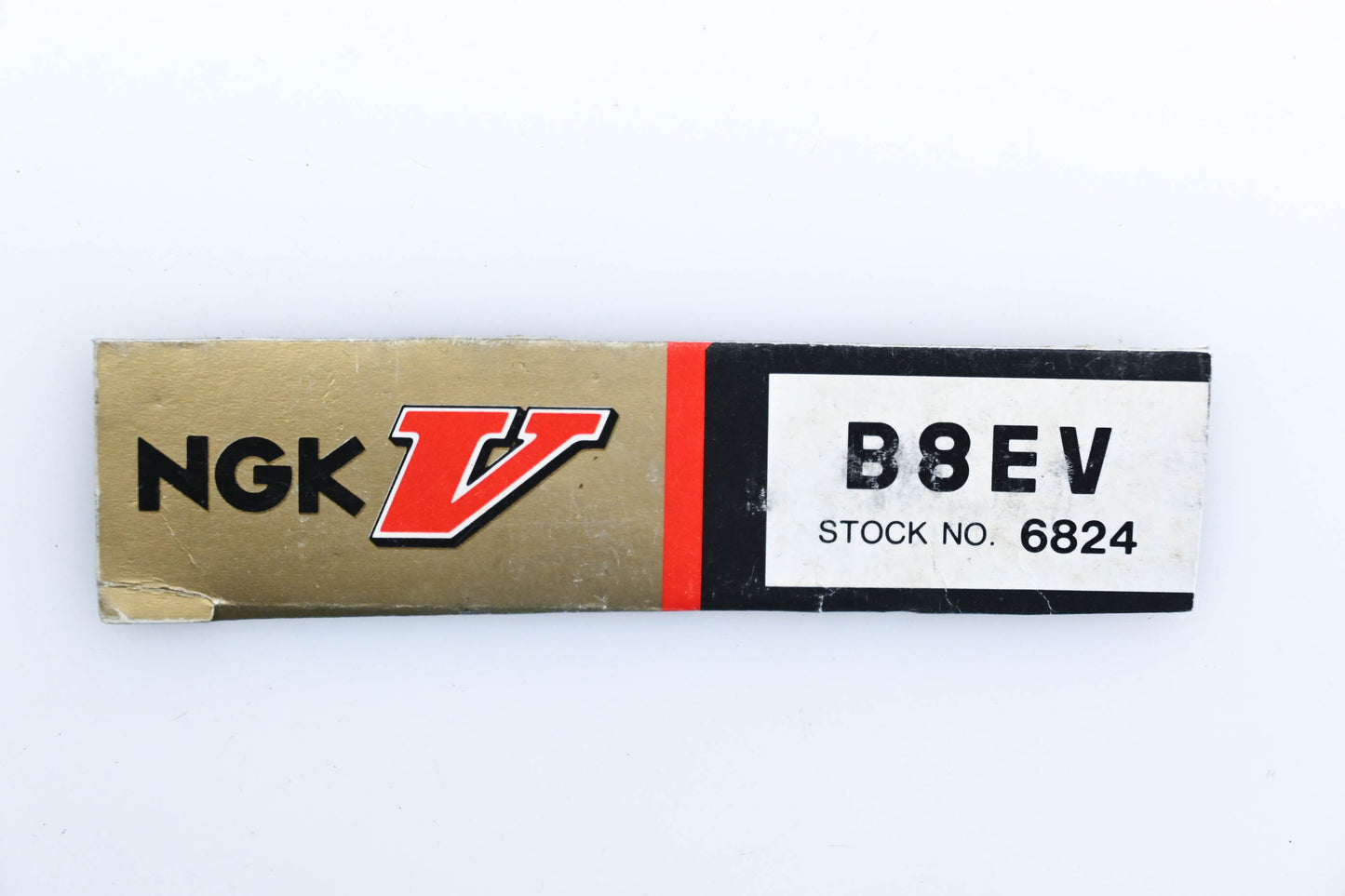 NGK B8EV, 6824 Gold Palladium Spark Plug NOS