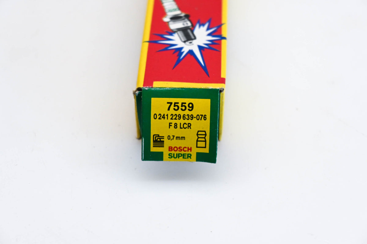 Bosch Spark Plugs Qty 2 NOS
