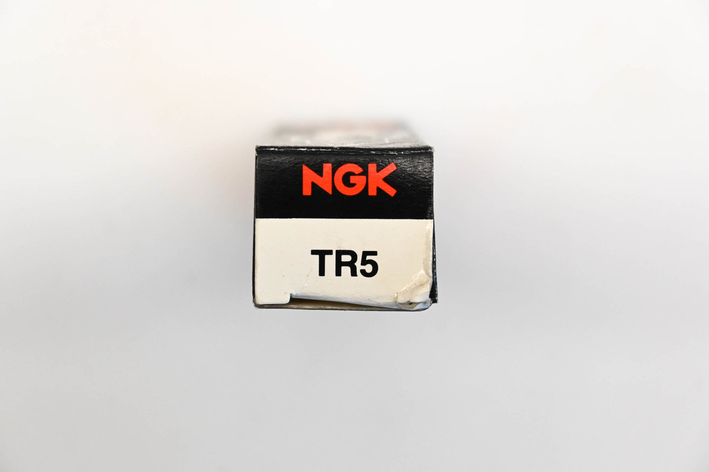 NGK TR5, 2238 V-Power Spark Plugs Qty 2 NOS
