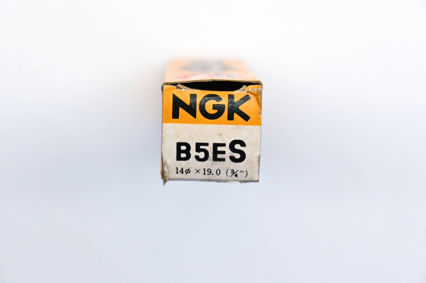 NGK B5ES Spark Plugs Qty 2 NOS