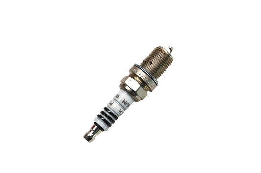 Bosch 4227, 0 241 240 553-052, F6DP Platinum Spark Plug NOS