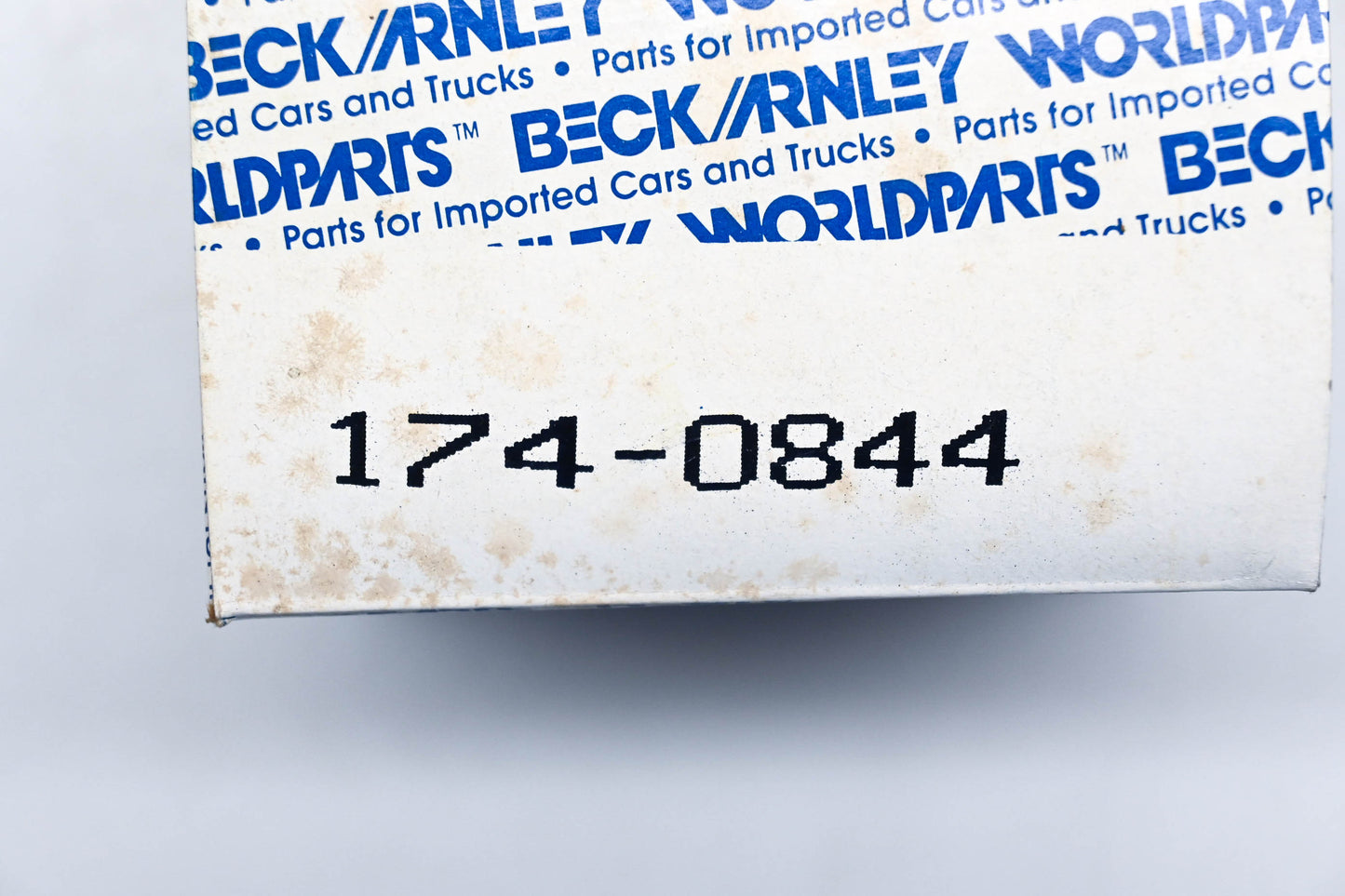 Beck/Arnley 174-0844, 19101-38011 75-78 Toyota Distributor Cap NOS