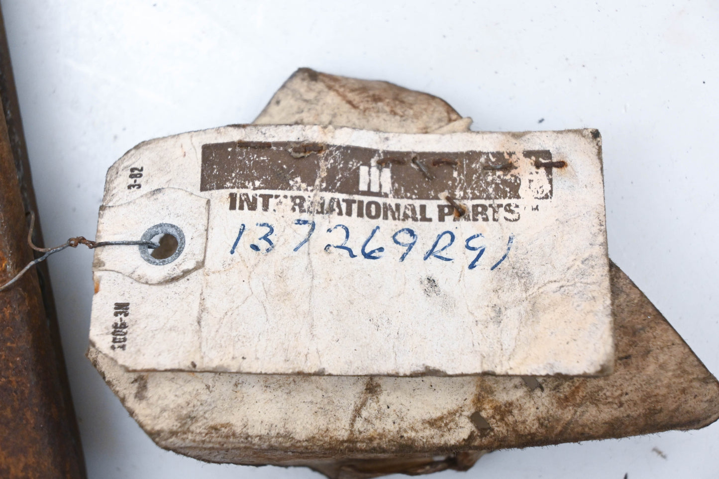 International 137269R91 Hinge NOS