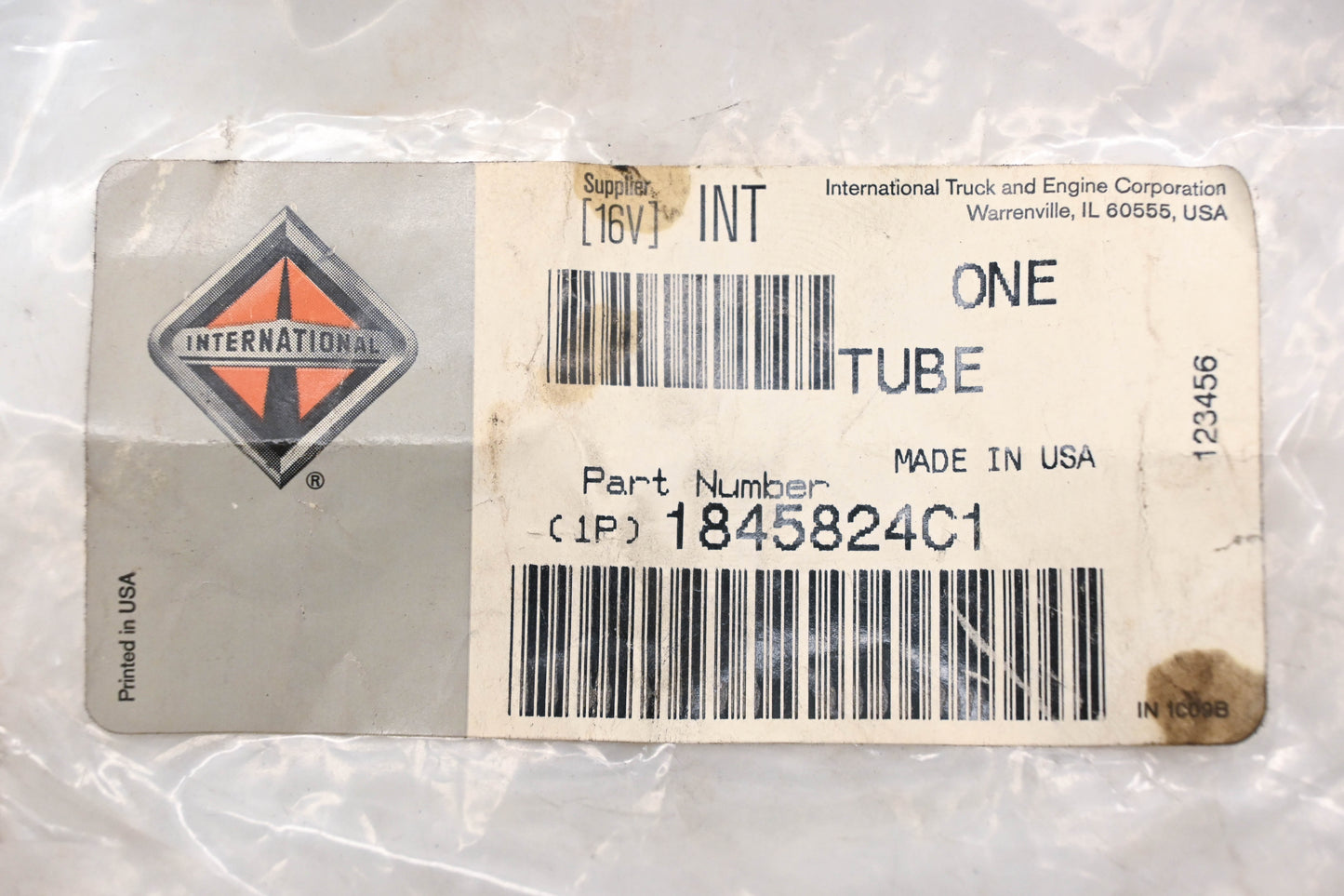 International 1845824C1, 253660R2 Tube Assembly Kit NOS