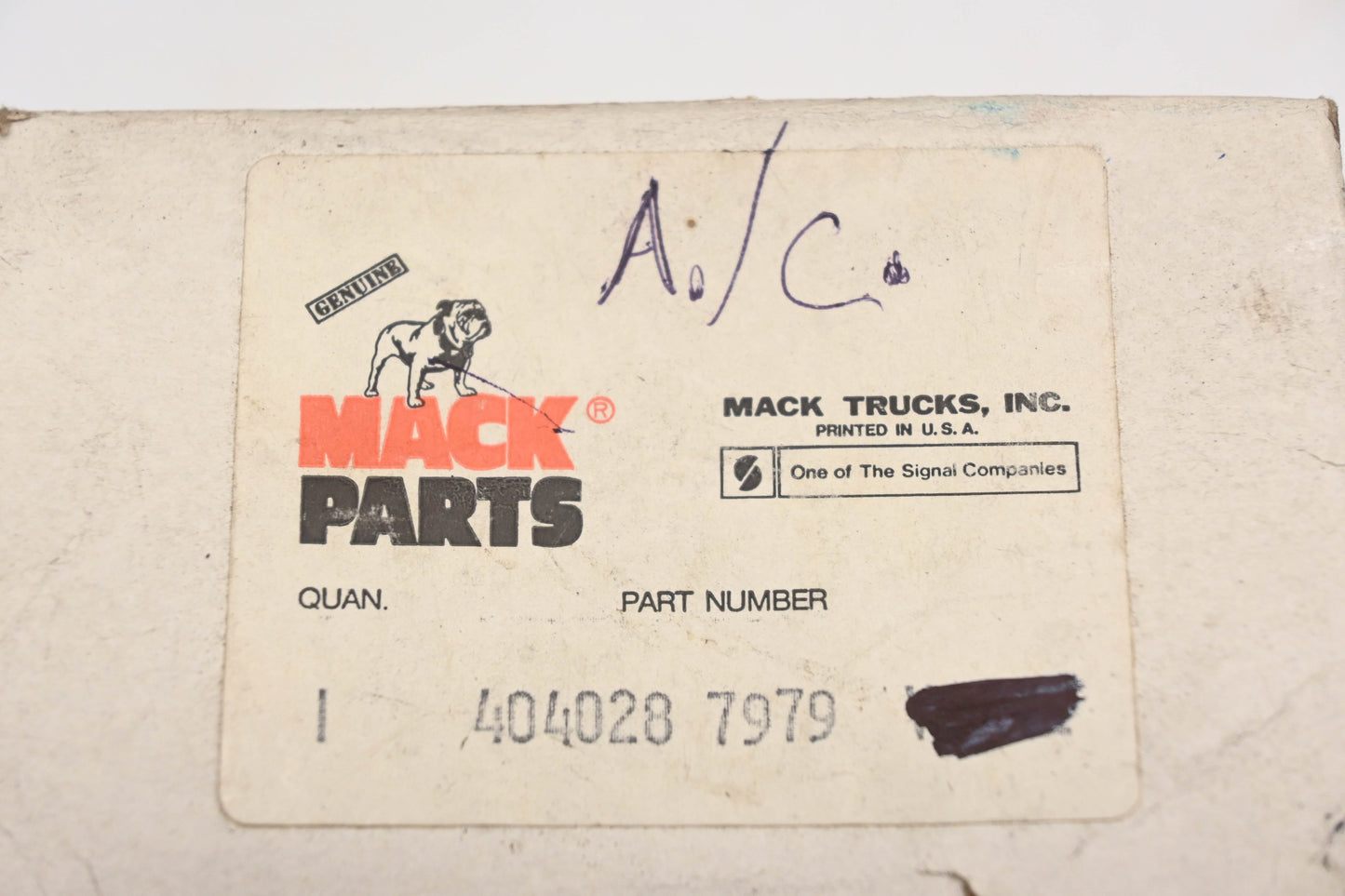 Mack 404028, A45-1078-00 Thermostat Switch NOS