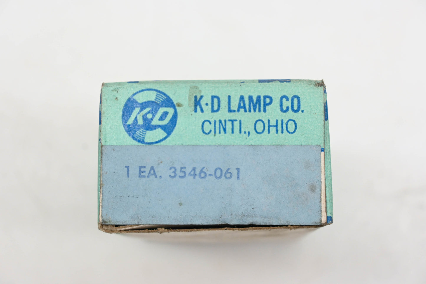 K-D Lamp 3546-061, LS354 Red Oval 2" x 4" Lens NOS