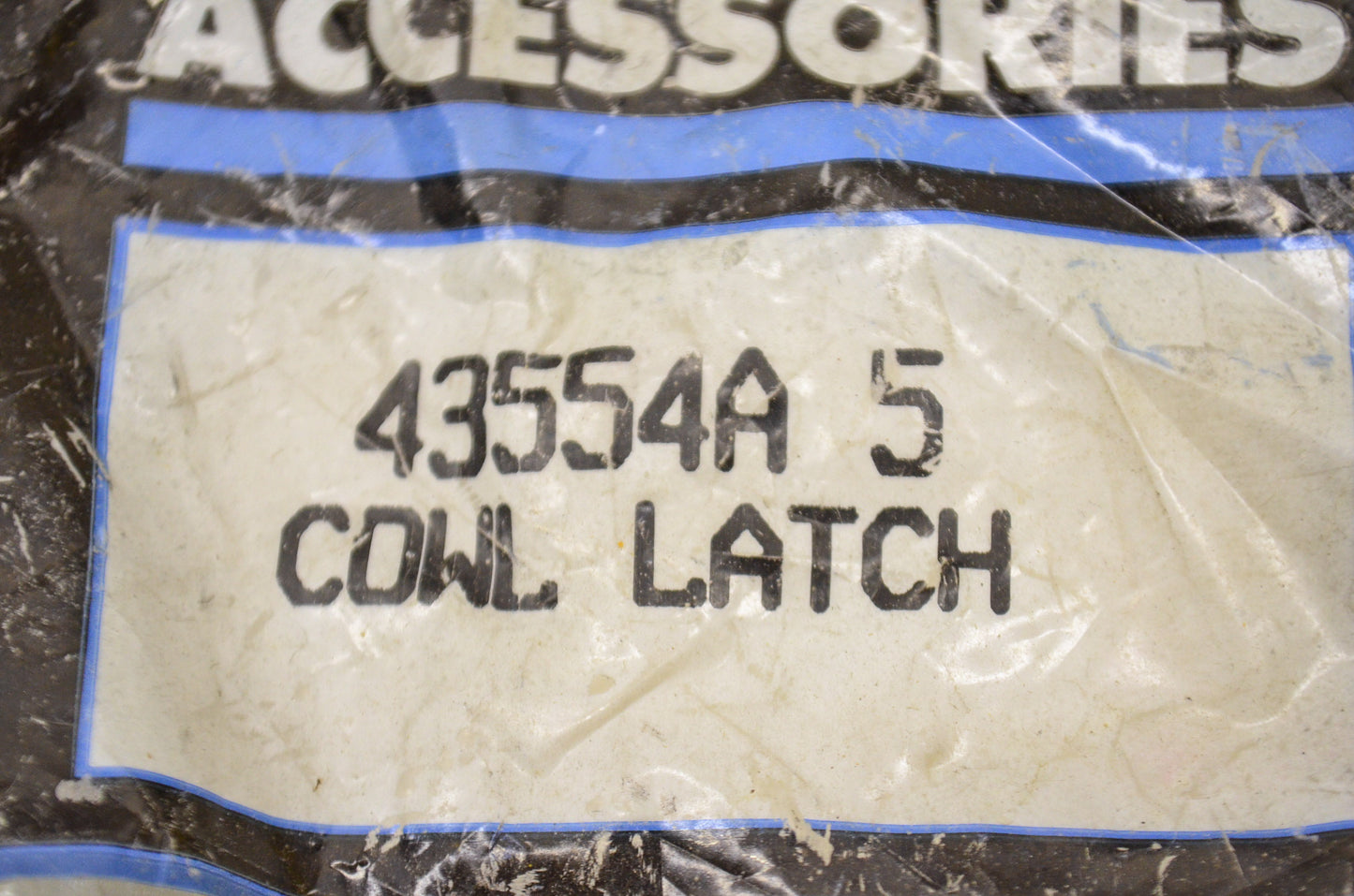 New OEM Quicksilver Mercury Cowl Rear Latch NOS