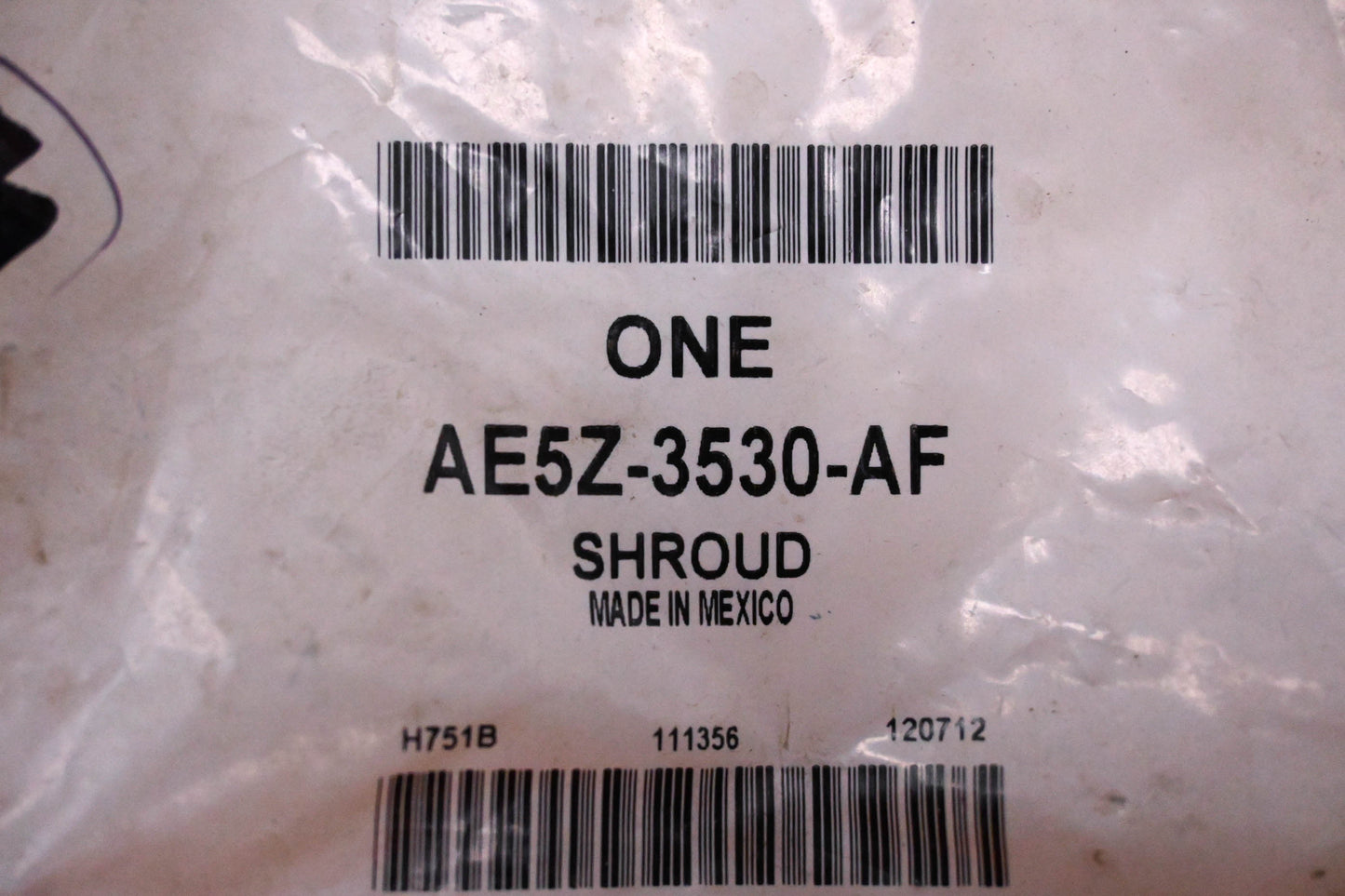 New OEM Ford AE5Z-3530-AF Upper Column Cover/ Shroud NOS