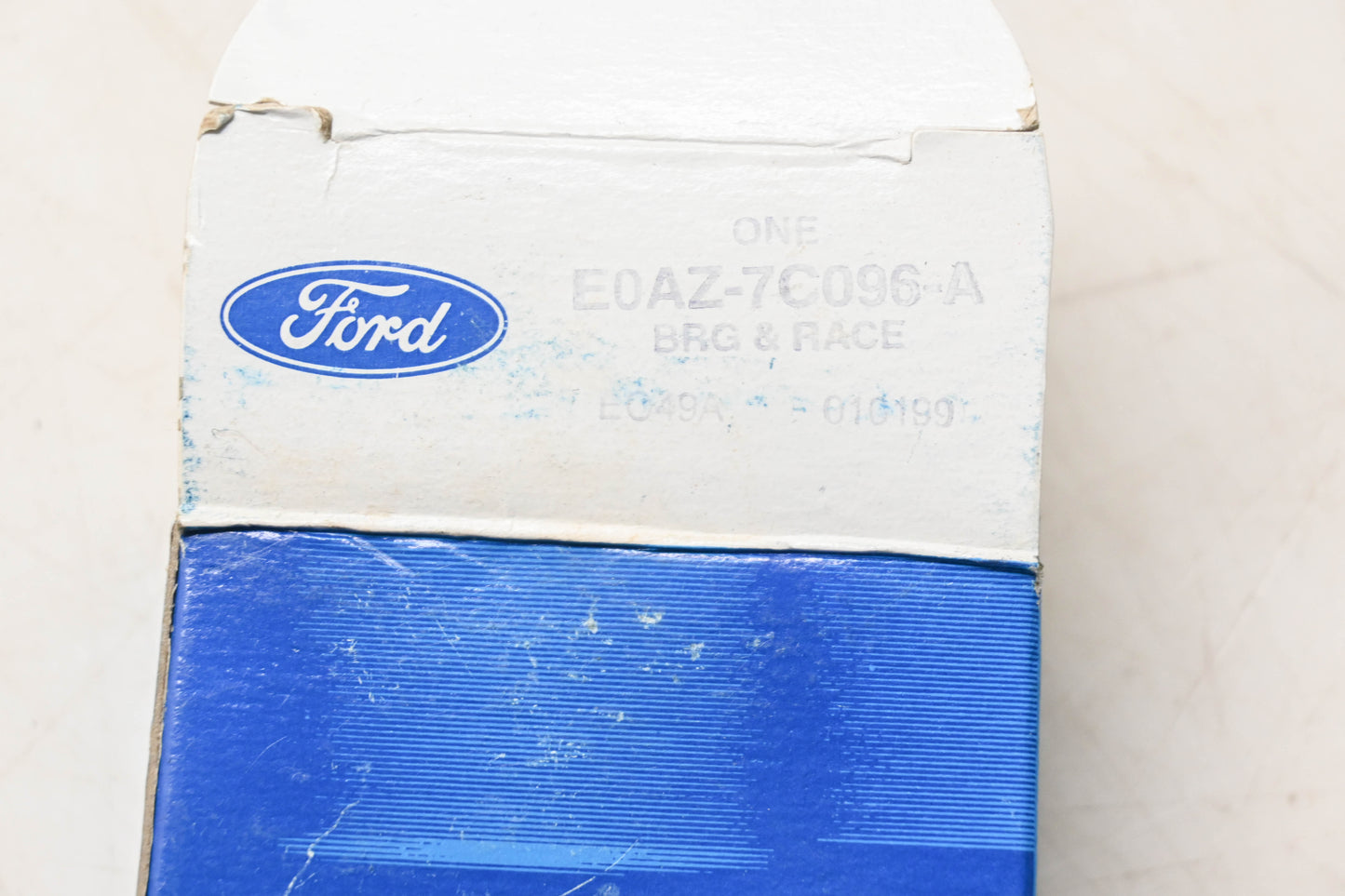 New OEM Ford E0AZ-7C096-A Internal Bearing Assembly NOS