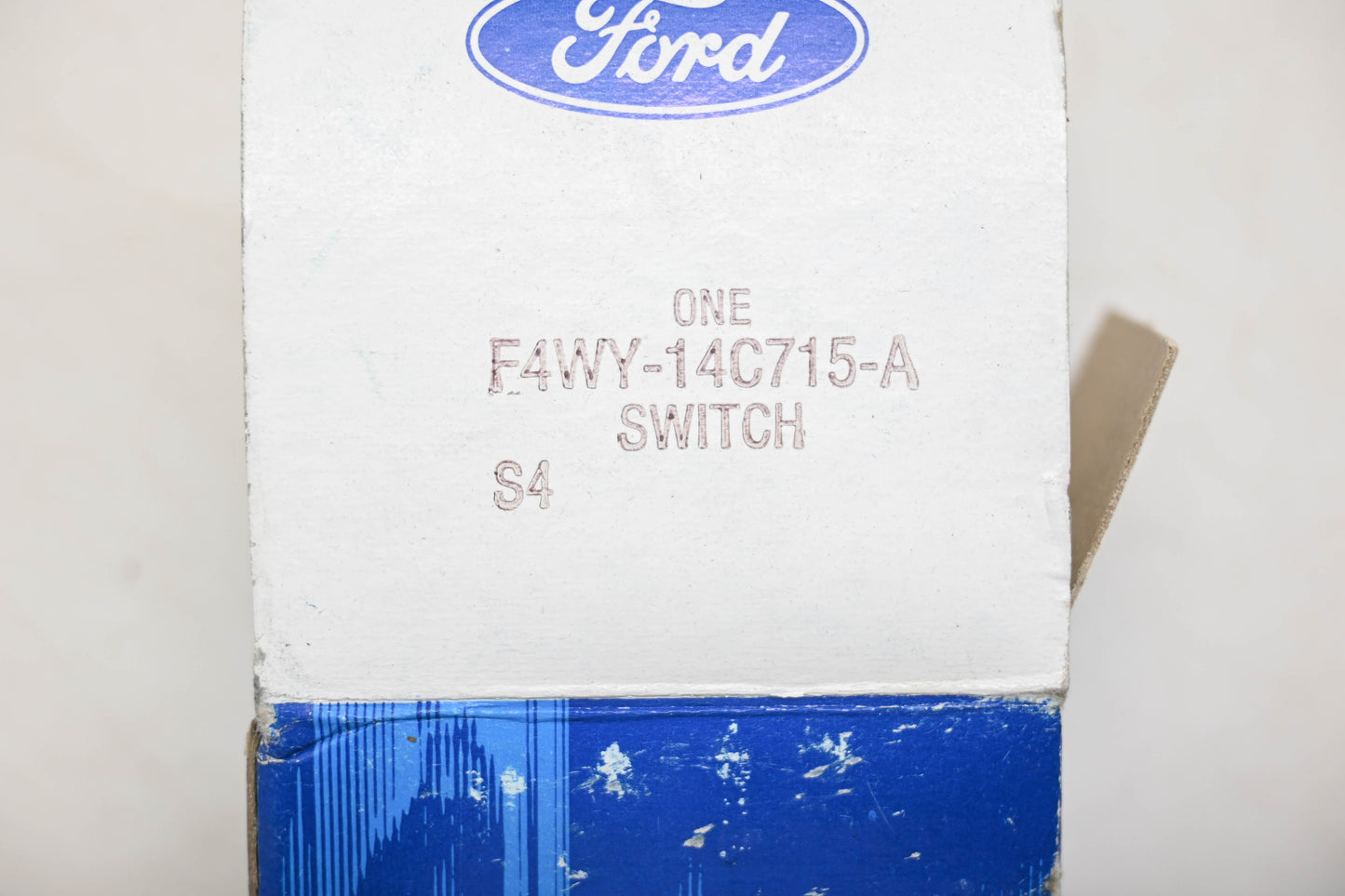 New OEM Ford F4WY-14C715-A Power Lumbar Seat Control Switch NOS