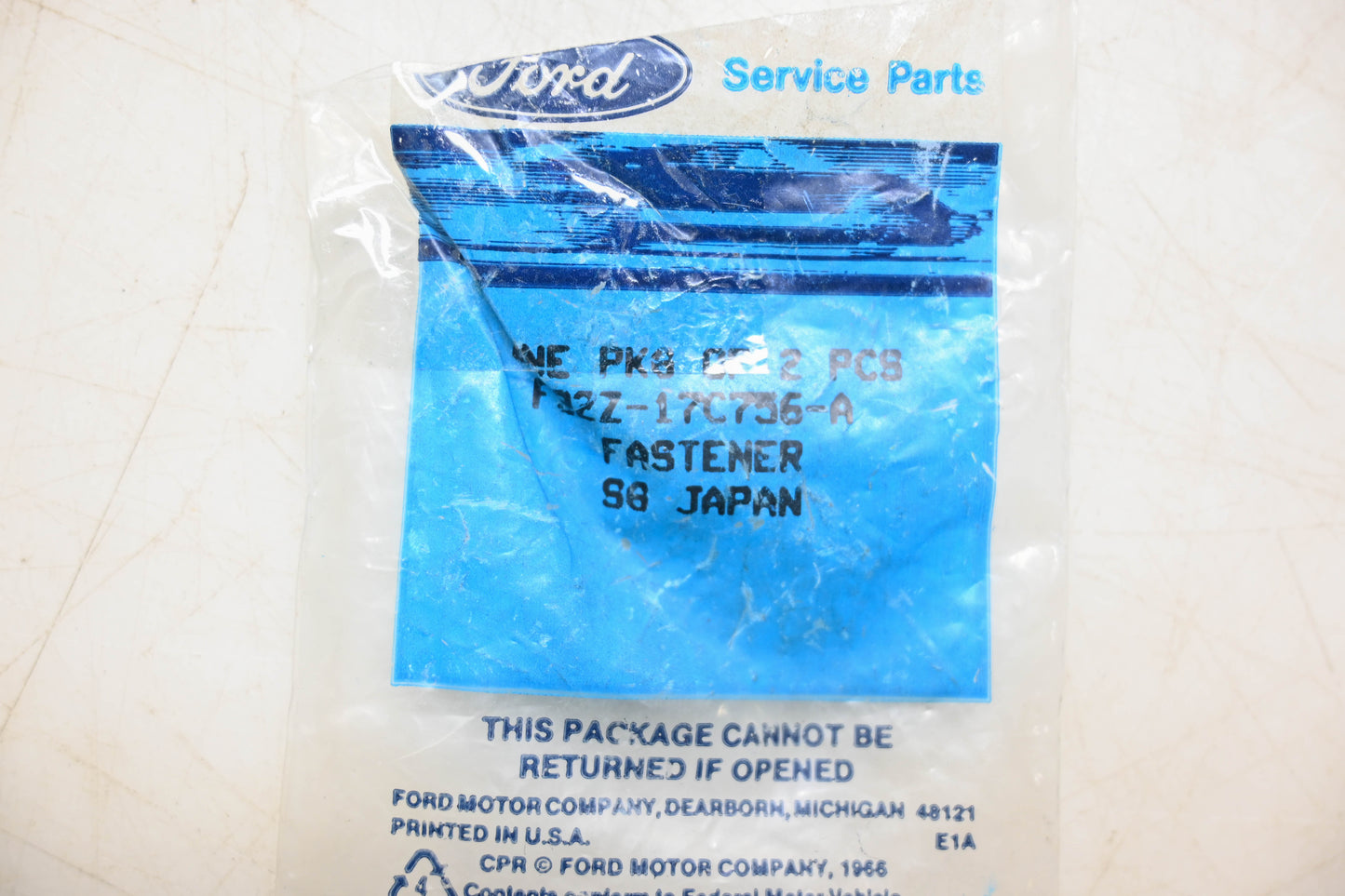 New OEM Ford F32Z-17C756-A Fastener NOS