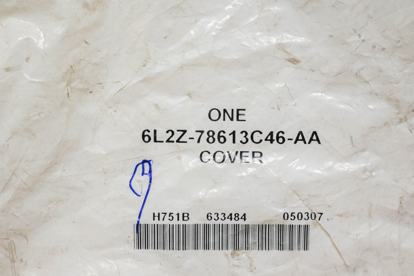 New OEM Ford 6L2Z-78613C46-AA, 6L24-78613C46-A Cover NOS