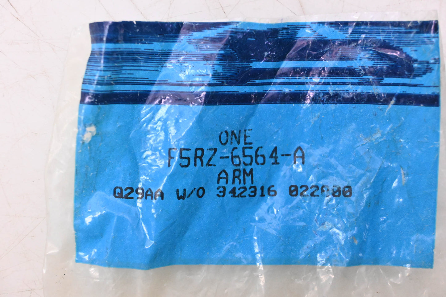 New OEM Ford F5RZ-6564-A Rocker Arm Assembly NOS