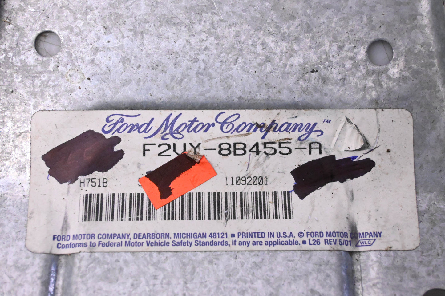 New OEM Ford F2VY-8B455-A Grill Opening Bracket NOS