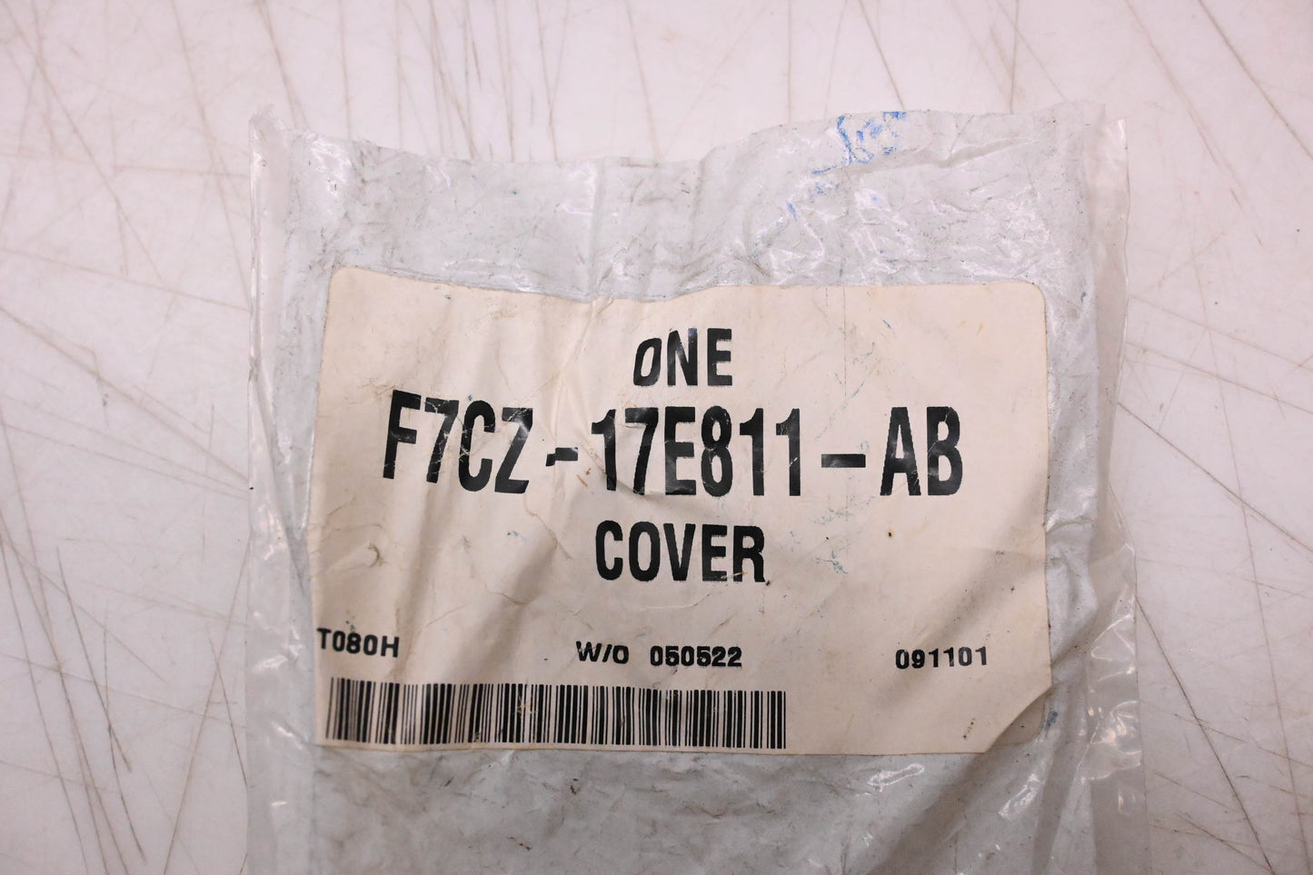 New OEM Ford F7CZ-17E811-AB Vent Opening Cover NOS