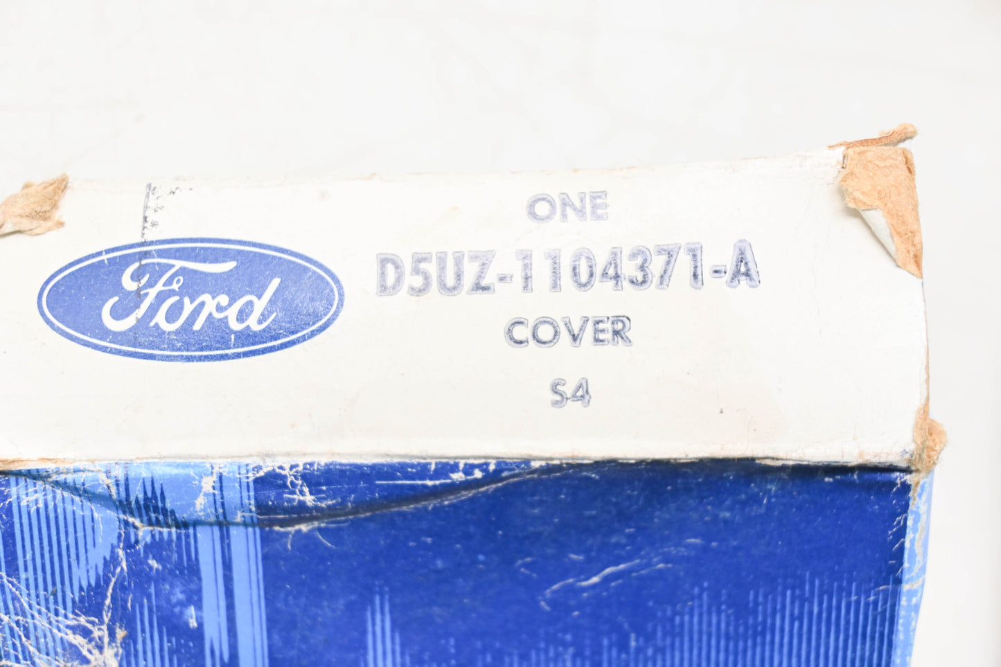 New OEM Ford D5UZ-1104371-A Radio Delete Dash Bezel NOS