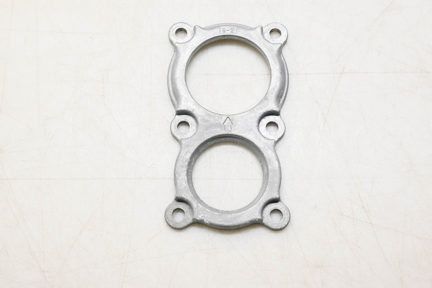 New OEM Ford E8TZ-7085-A Rear Bearing Retainer NOS