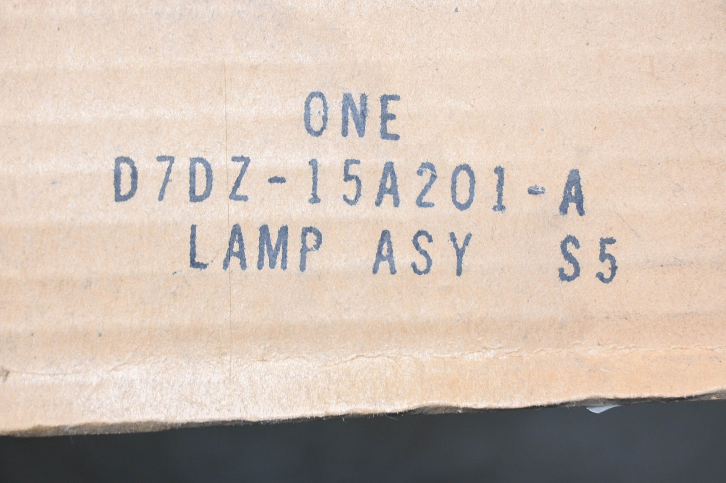 New OEM Ford D7DZ-15A201-A Passenger Side Lamp Assembly NOS