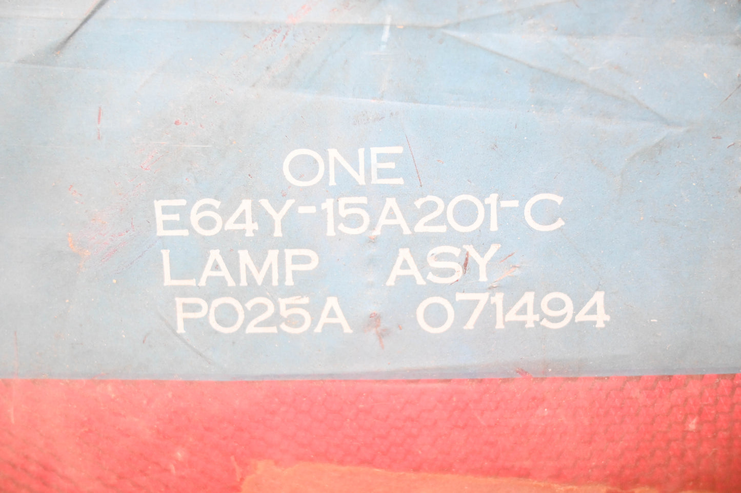 New OEM Ford E64Y-15A201-C Red Driver Side Rear Marker Lamp Assembly Kit NOS