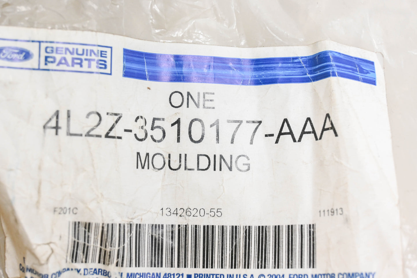 New OEM Ford 4L2Z-3510177-AAA Rocker Molding NOS
