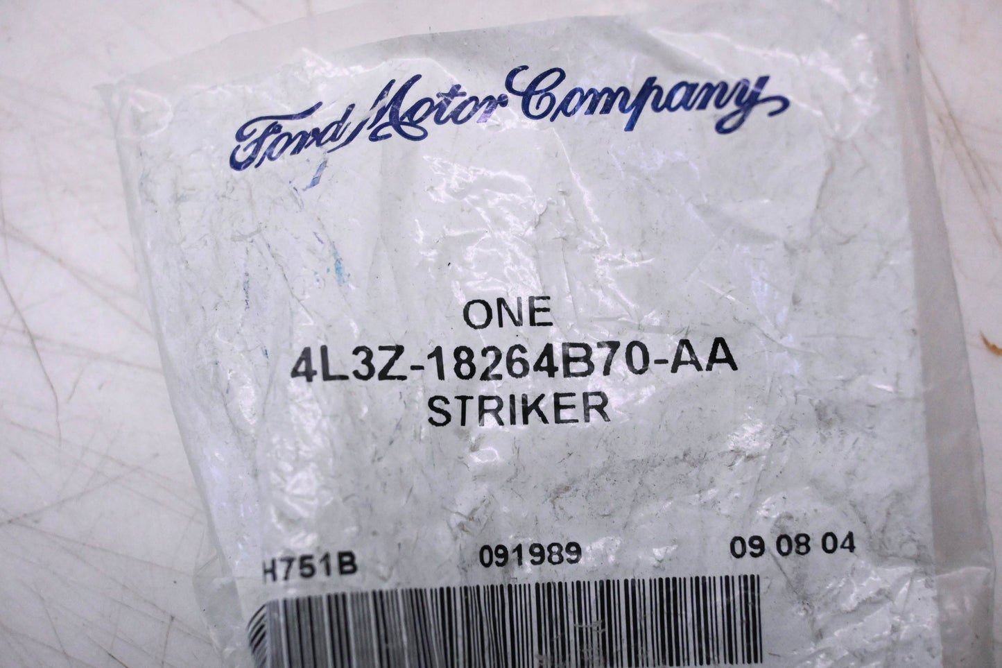 New OEM Ford 4L3Z-18264B70-AA Door Striker NOS
