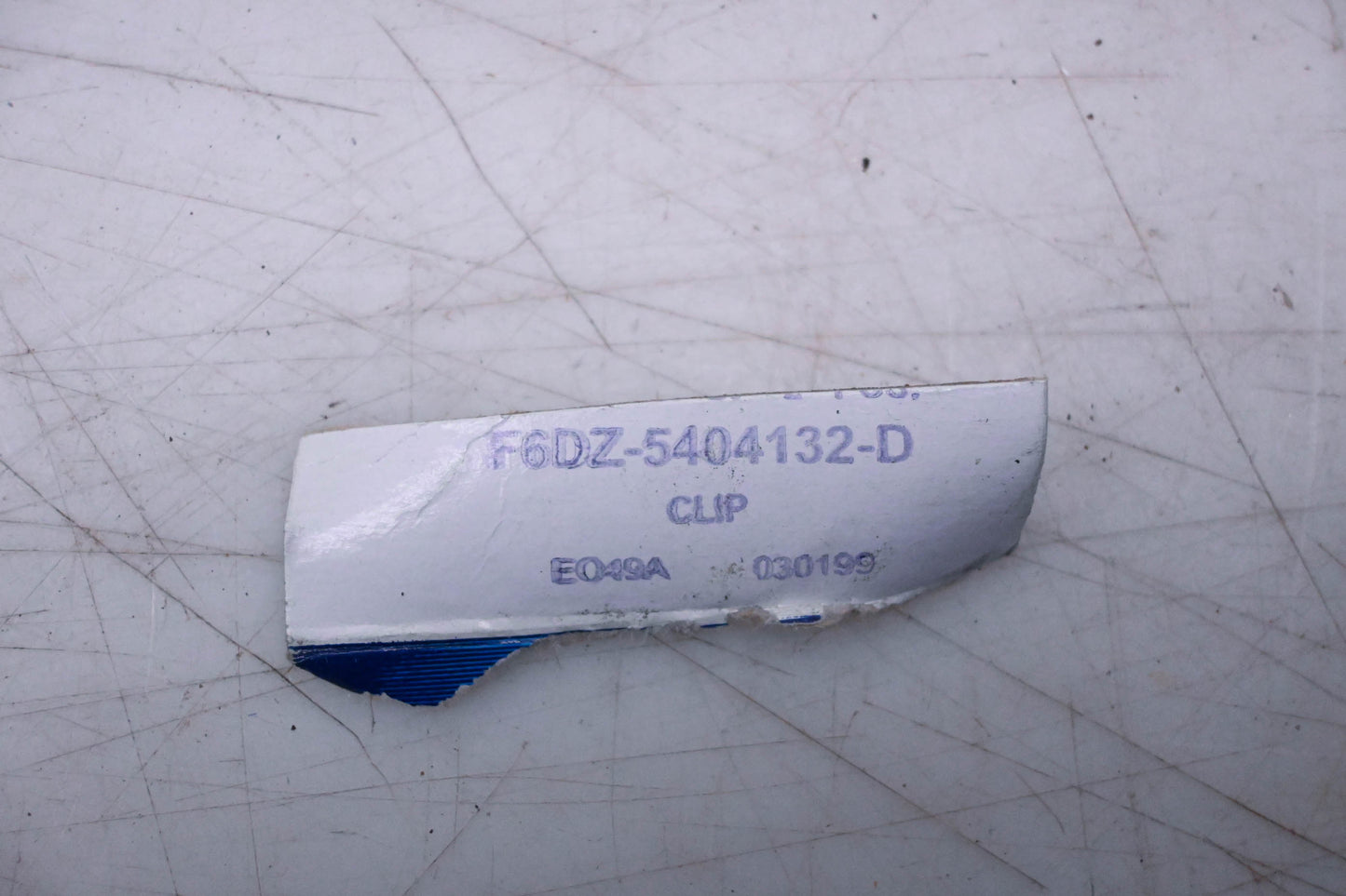 New OEM Ford F6DZ-5404132-D Clip NOS