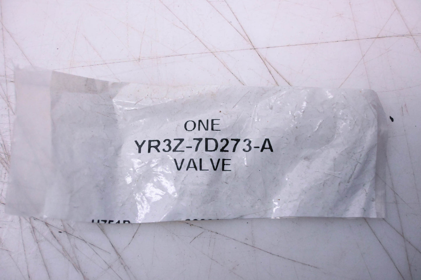 New OEM Ford YR3Z-7D273-A Oil Tube Connector Valve NOS