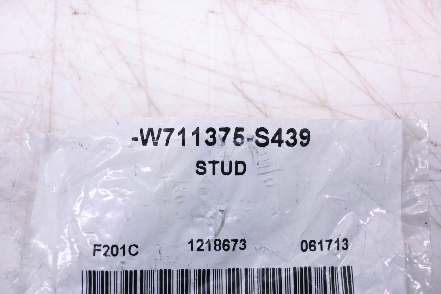 New OEM Ford W711375-S439 Stud NOS