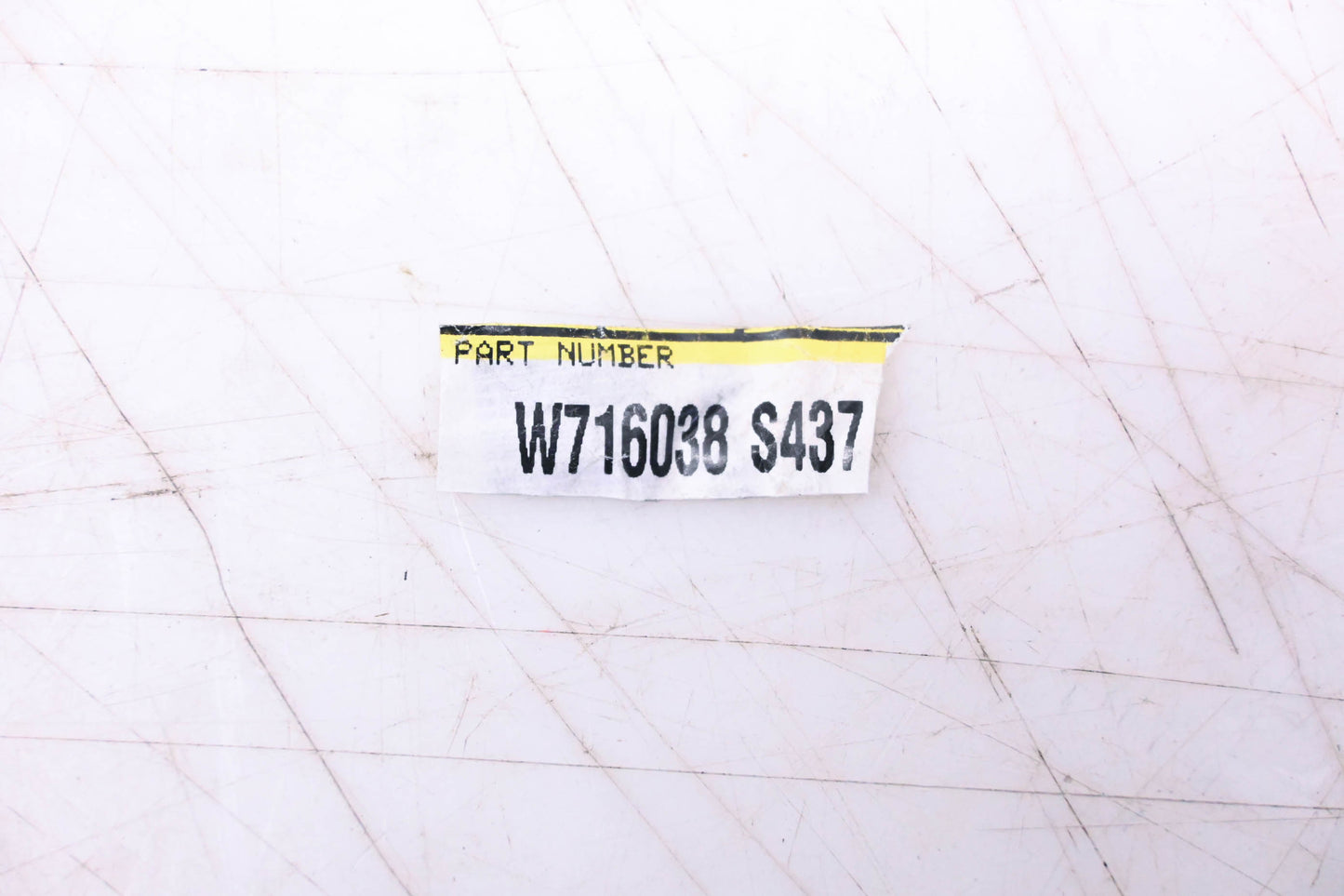 New OEM Ford W716038-S437 Stud NOS