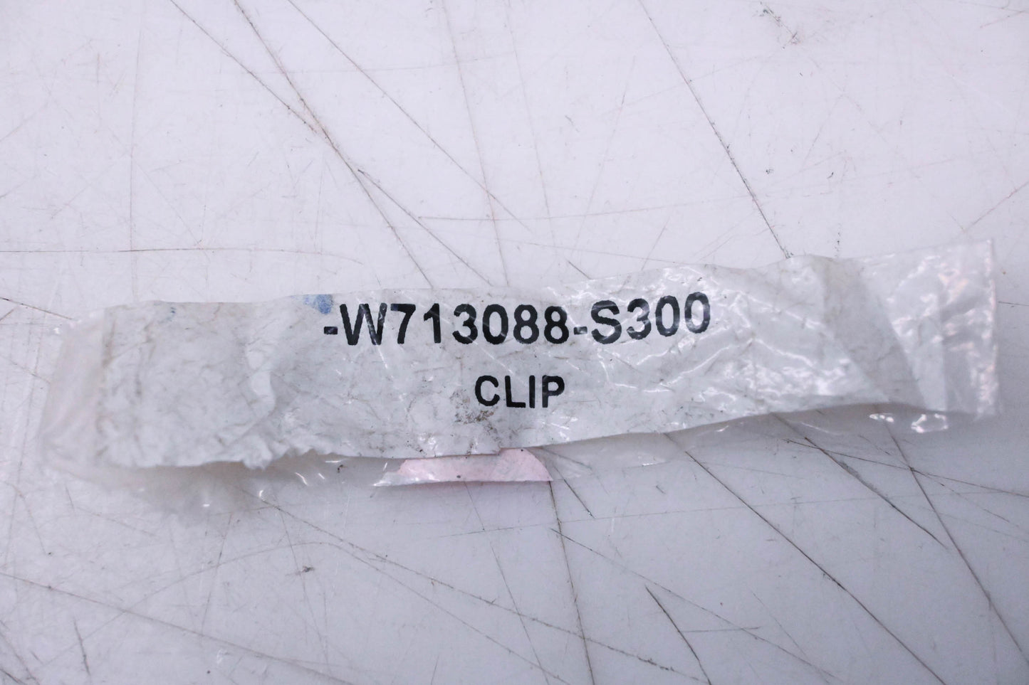 New OEM Ford W713088-S300 Clip NOS