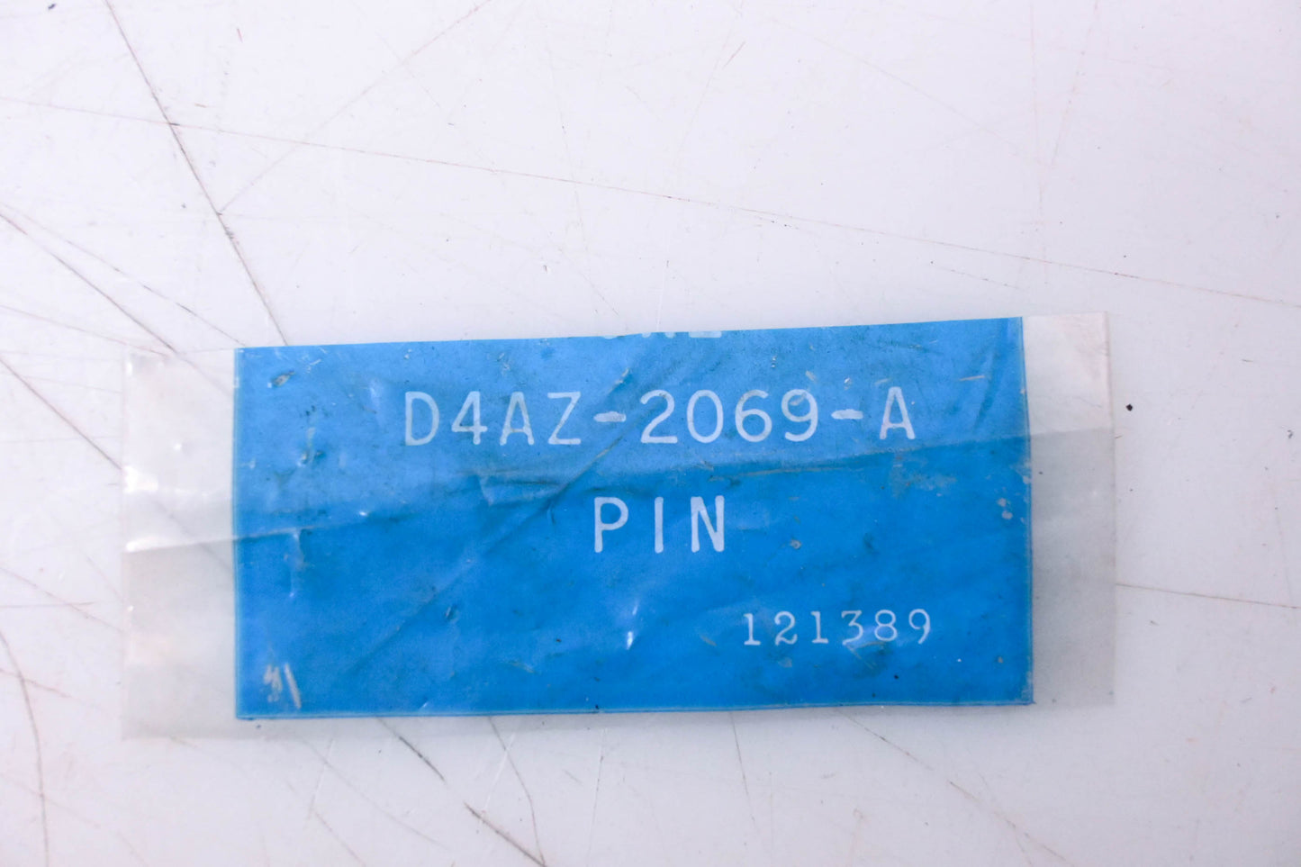 New OEM Ford D4AZ-2069-A Pin NOS