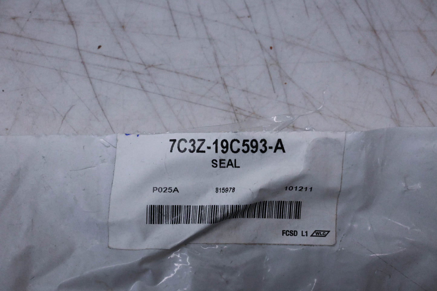 New OEM Ford 7C3Z-19C593-A Air Inlet Duct Seal NOS
