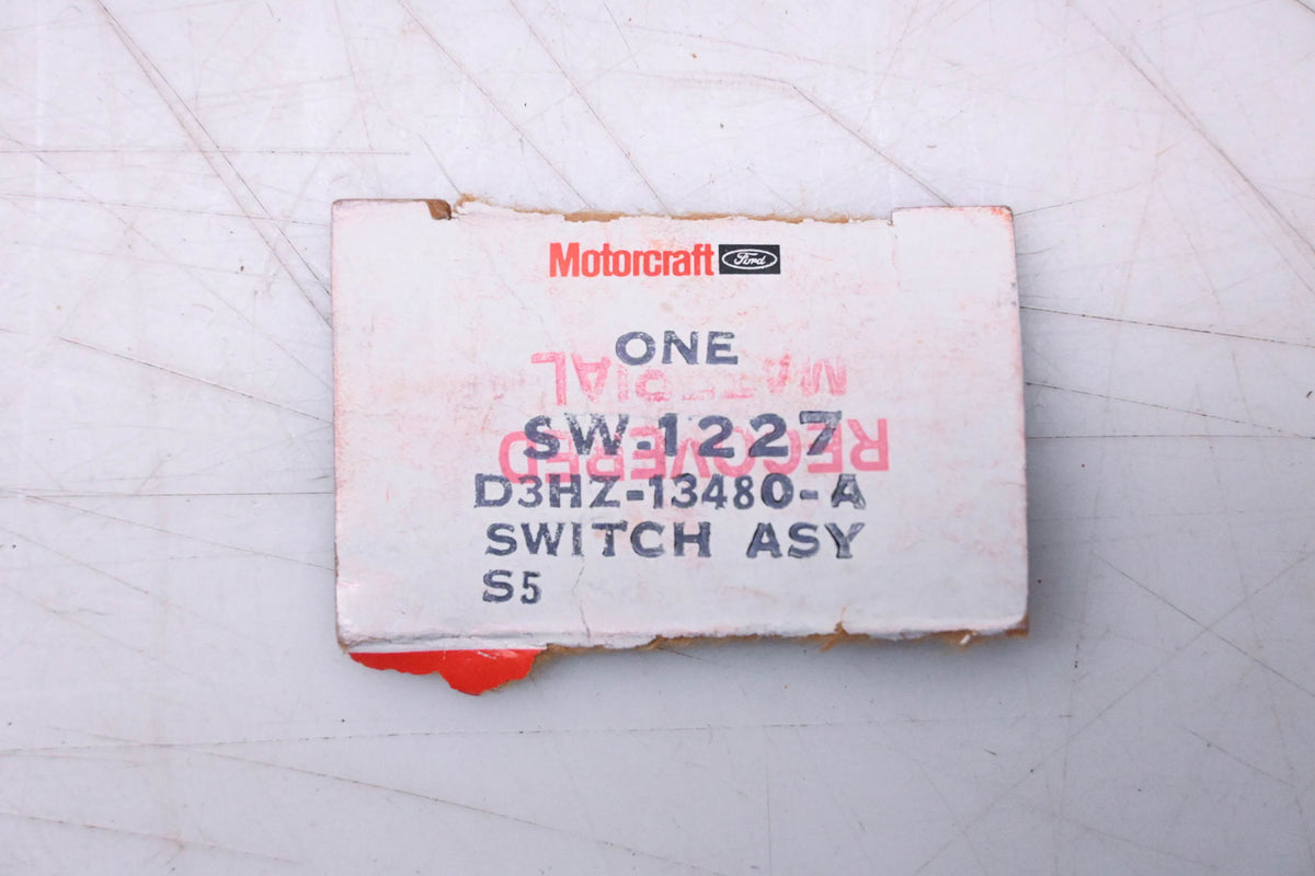 New OEM Motorcraft SW-1227, D3HZ-13480-A Stoplight Switch Assembly NOS