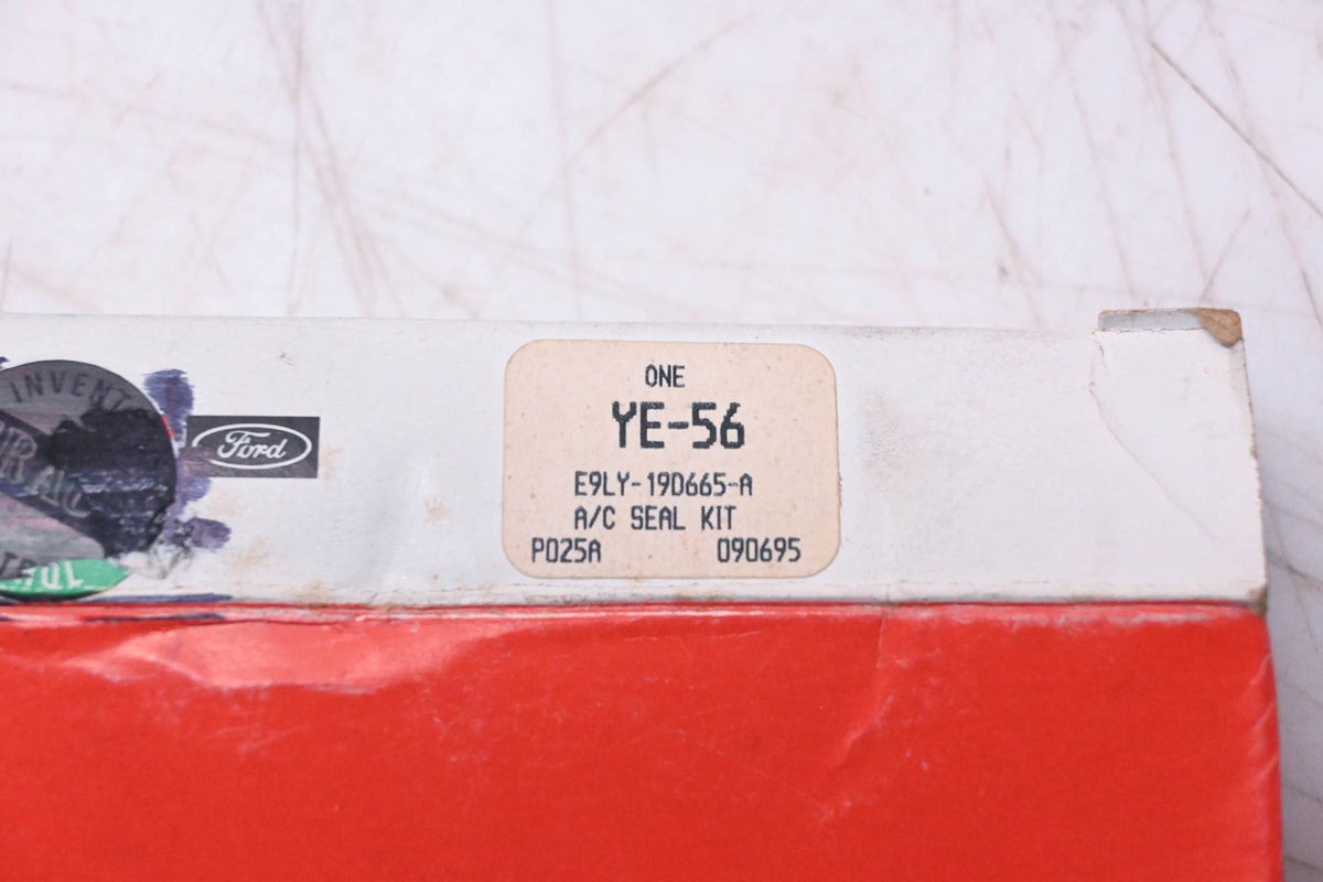 New OEM Motorcraft YE-56, E9LY-19D665-A AC Compressor Seal Kit NOS