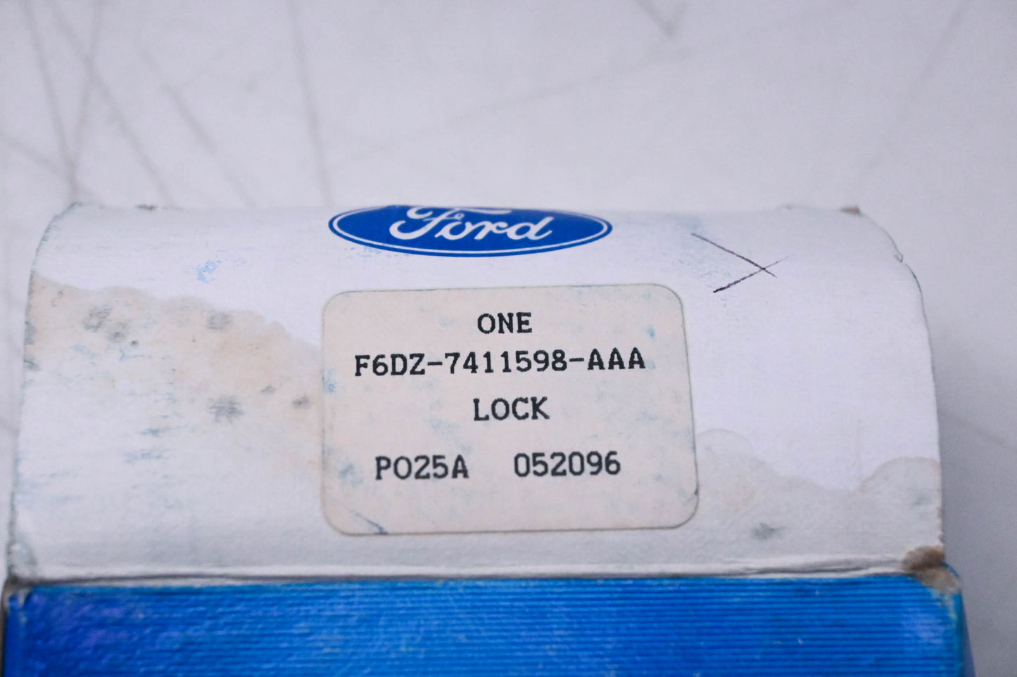 New OEM Ford F6DZ-7411598-AAA Lock & Handle Assembly NOS