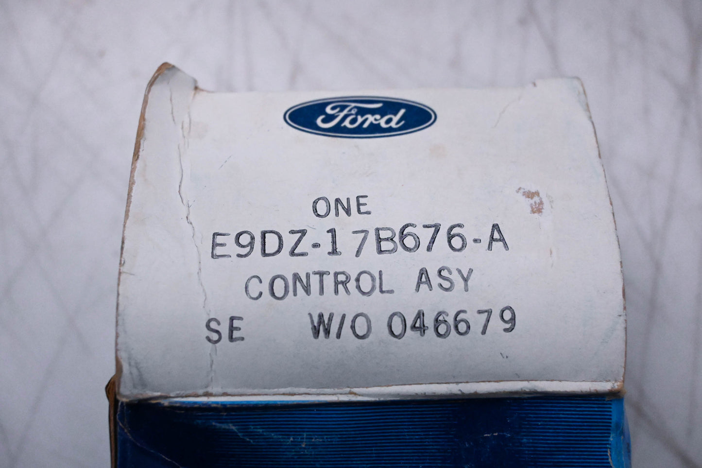 New OEM Ford E9DZ-17B676-A Exterior Door Mirror Switch Assembly NOS