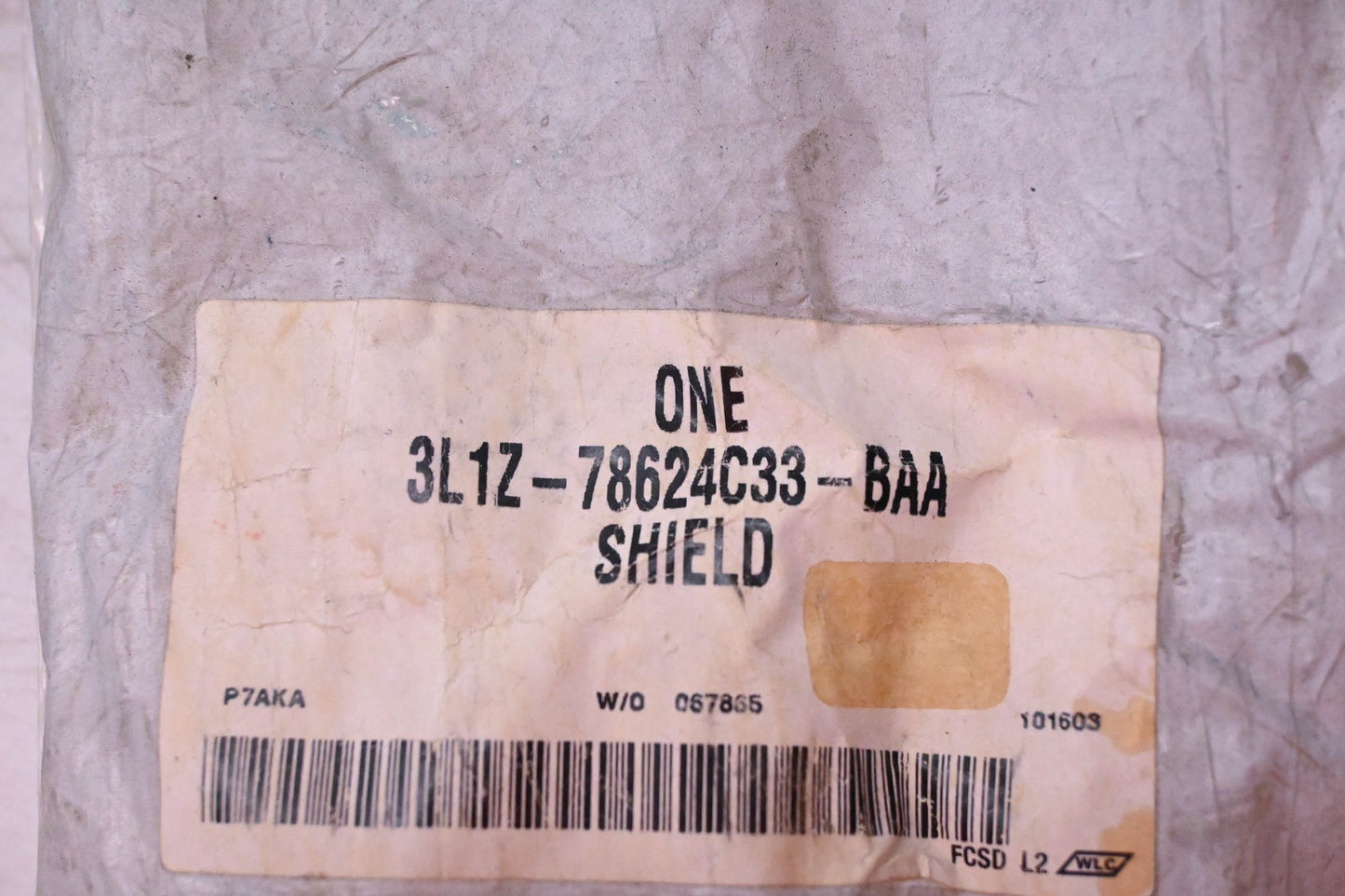 New OEM Ford 3L1Z-78624C33-BAA Shield NOS