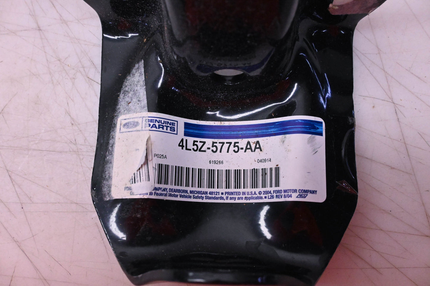 New OEM Ford 4L5Z-5775-AA Leaf Spring Bracket NOS