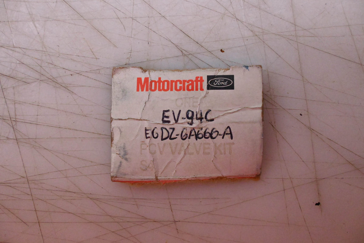 New OEM Motorcraft EV-94-C, E6DZ-6A666-A PCV Valve Assembly Kit NOS