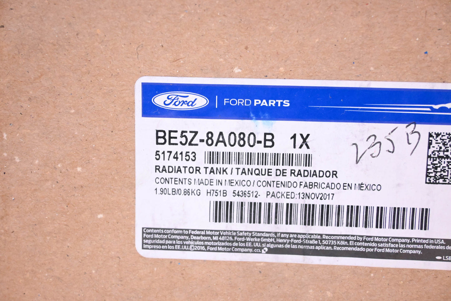 New OEM Ford BE5Z-8A080-B Radiator Coolant Reservoir Tank Assembly Kit NOS