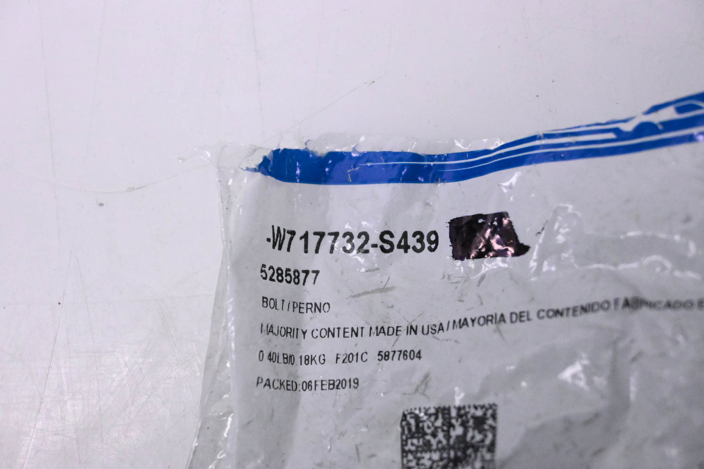 New OEM Ford W717732-S439 Bolt NOS