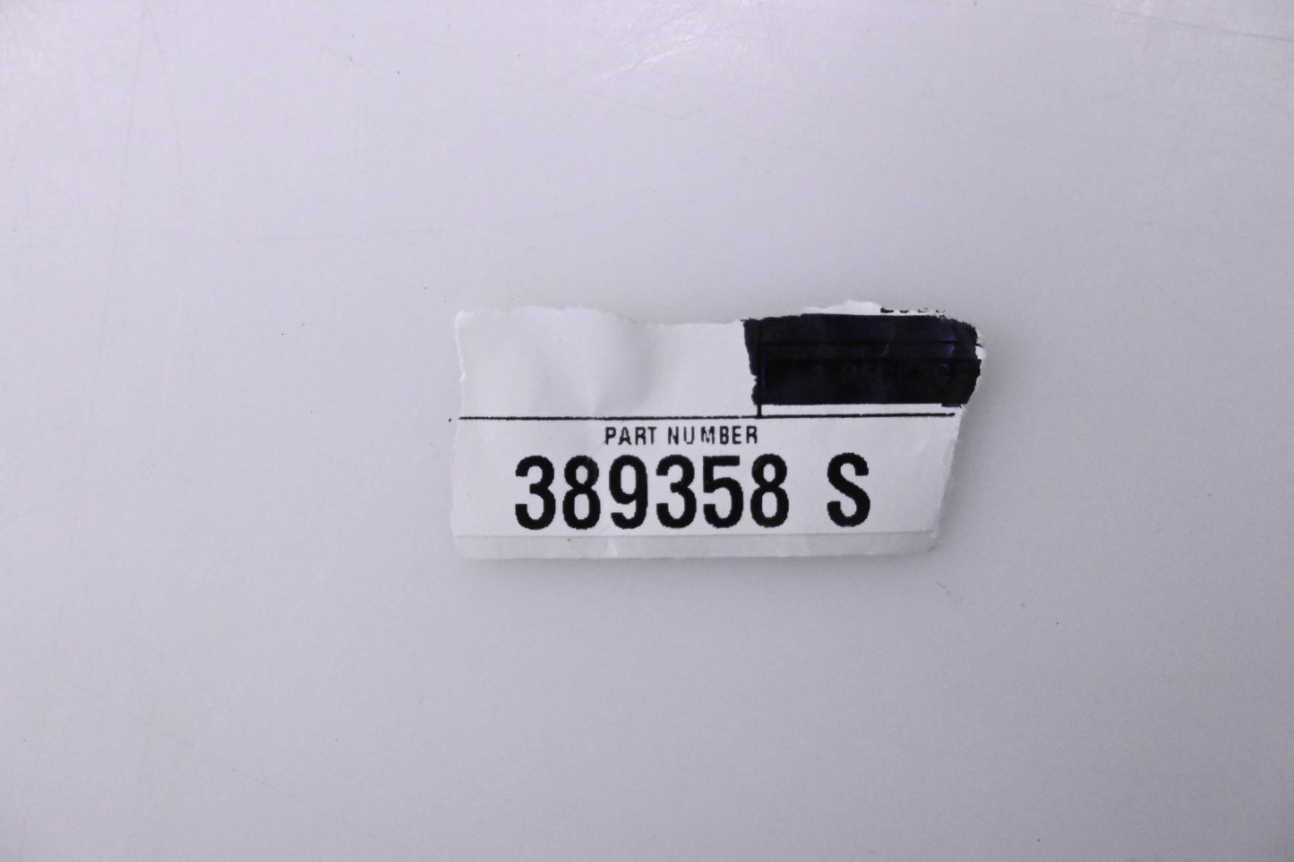 New OEM Ford 389358-S Bumper Fender Retainer NOS