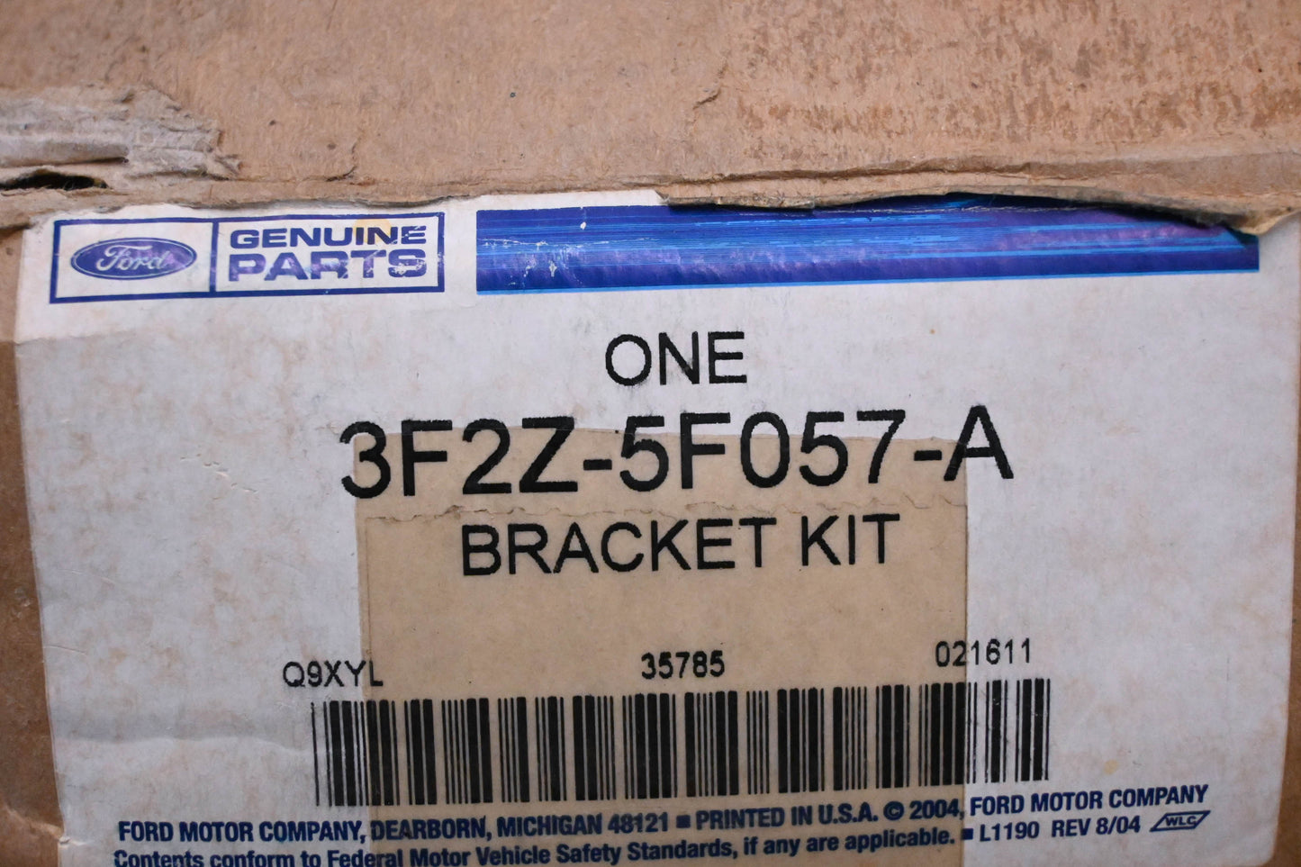 New OEM Ford 3F2Z-5F057-A Trailer Hitch Bracket Kit NOS