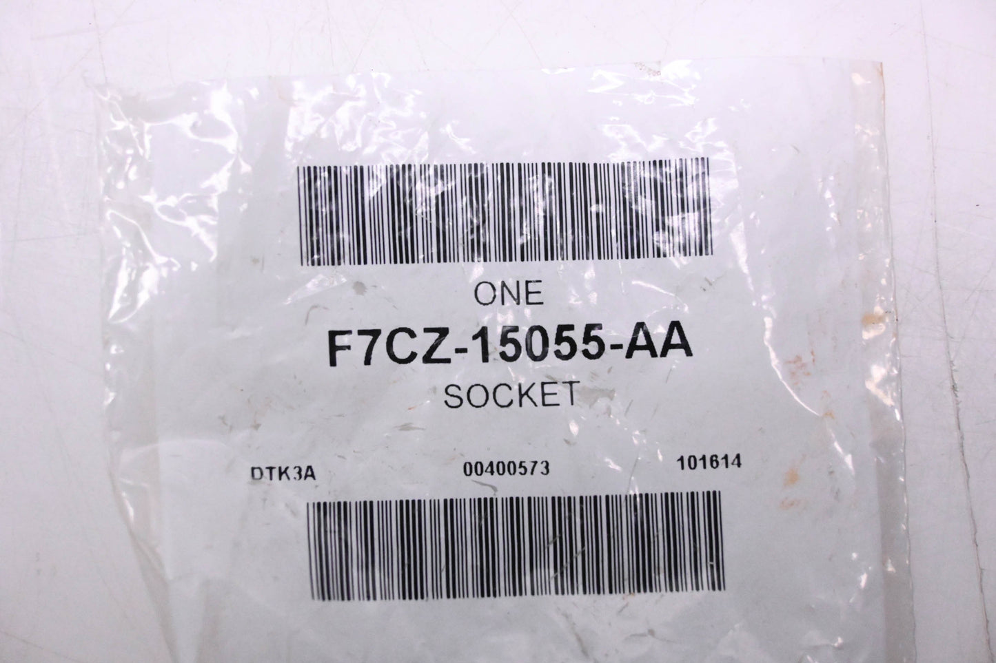 New OEM Ford F7CZ-15055-AA Socket Assembly NOS