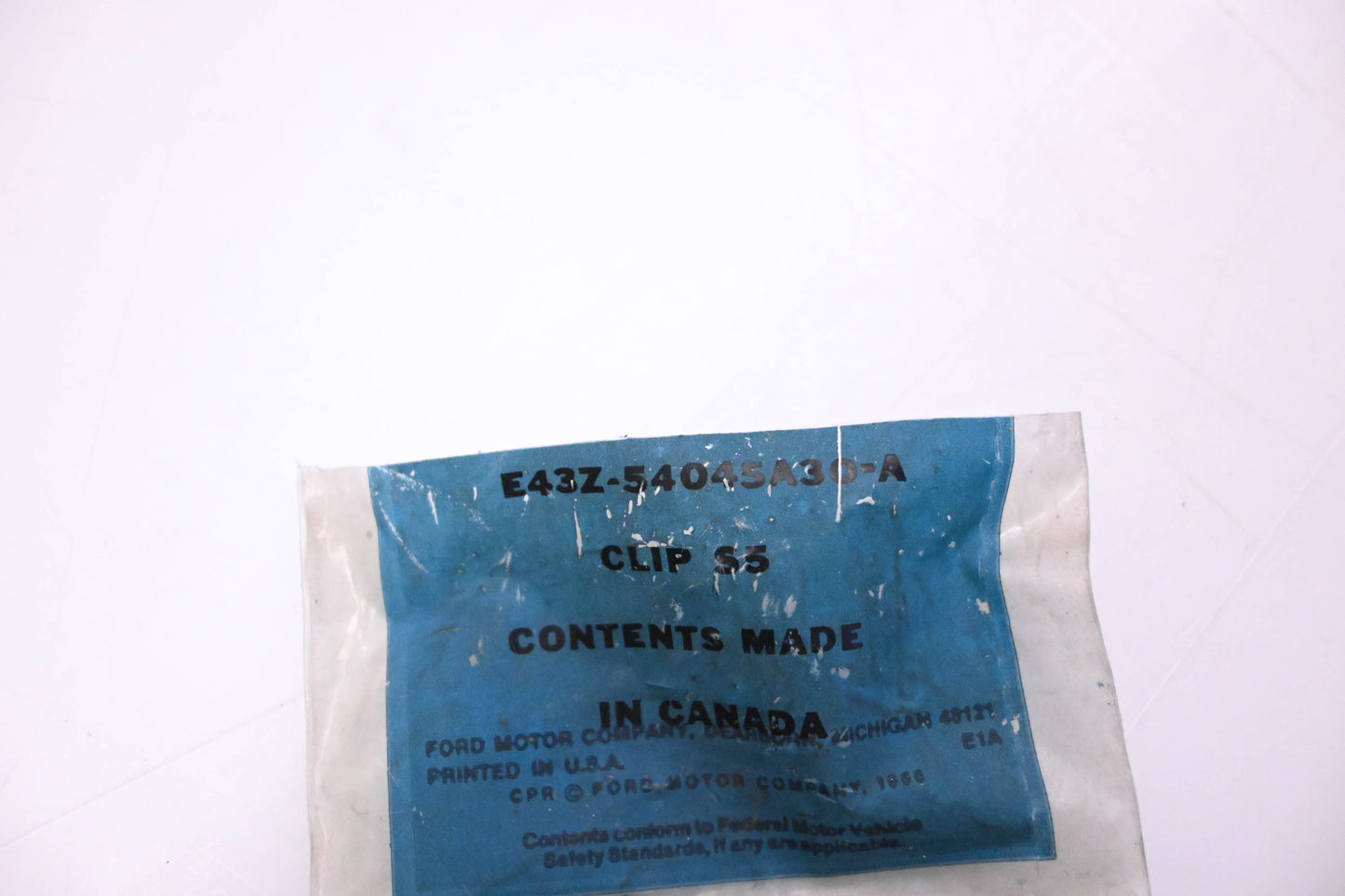 New OEM Ford E43Z-54045A30-A Instrument Panel Clip NOS