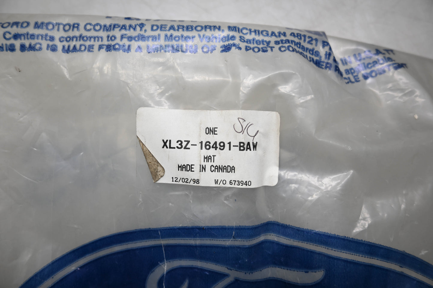 New OEM Ford XL3Z-16491-BAW Mat NOS