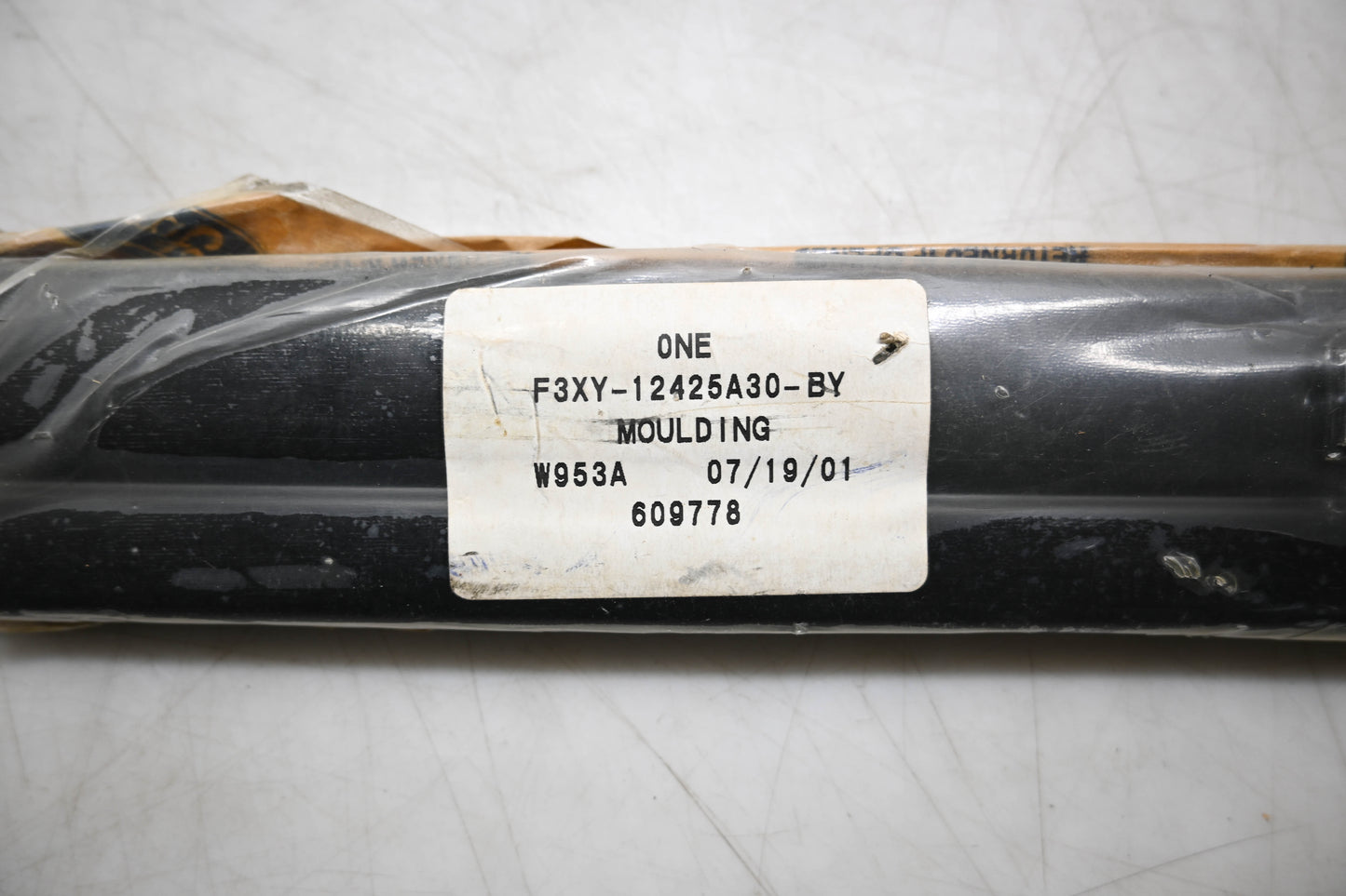 New OEM Ford F3XY-12425A30-BY Mercury Moulding NOS