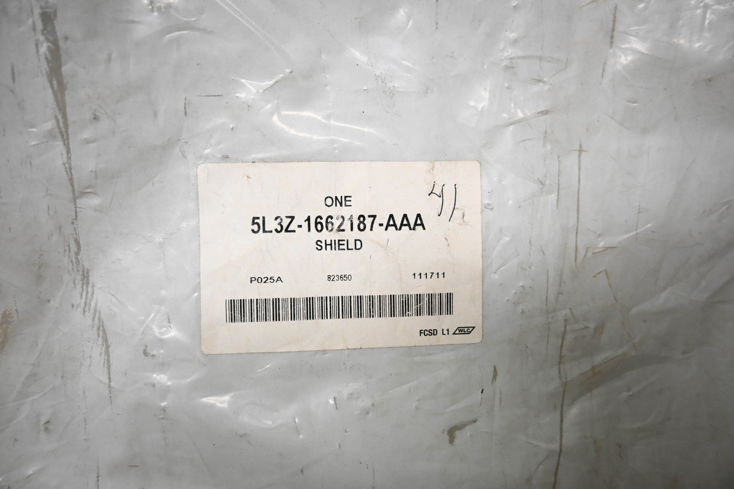 New OEM Ford 5L3Z-1662187-AAA Shield Assembly NOS