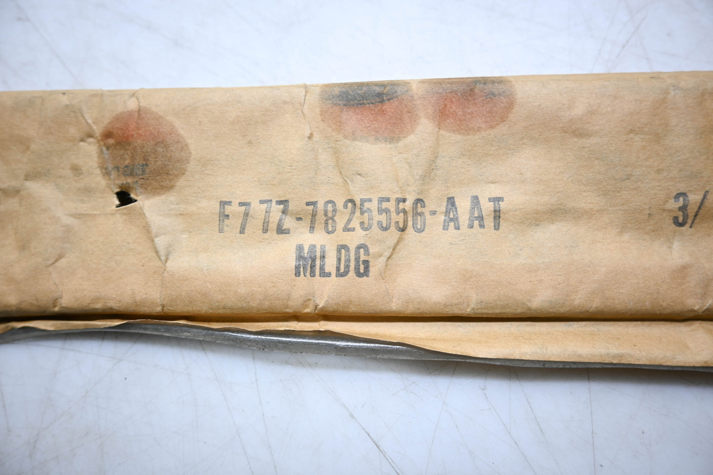 New OEM Ford F77Z-7825556-AAT Moulding NOS